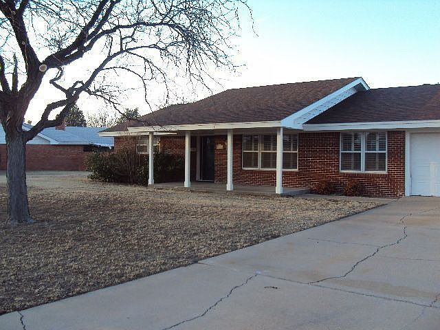 2nd image of 1314 E Cimarron Rd