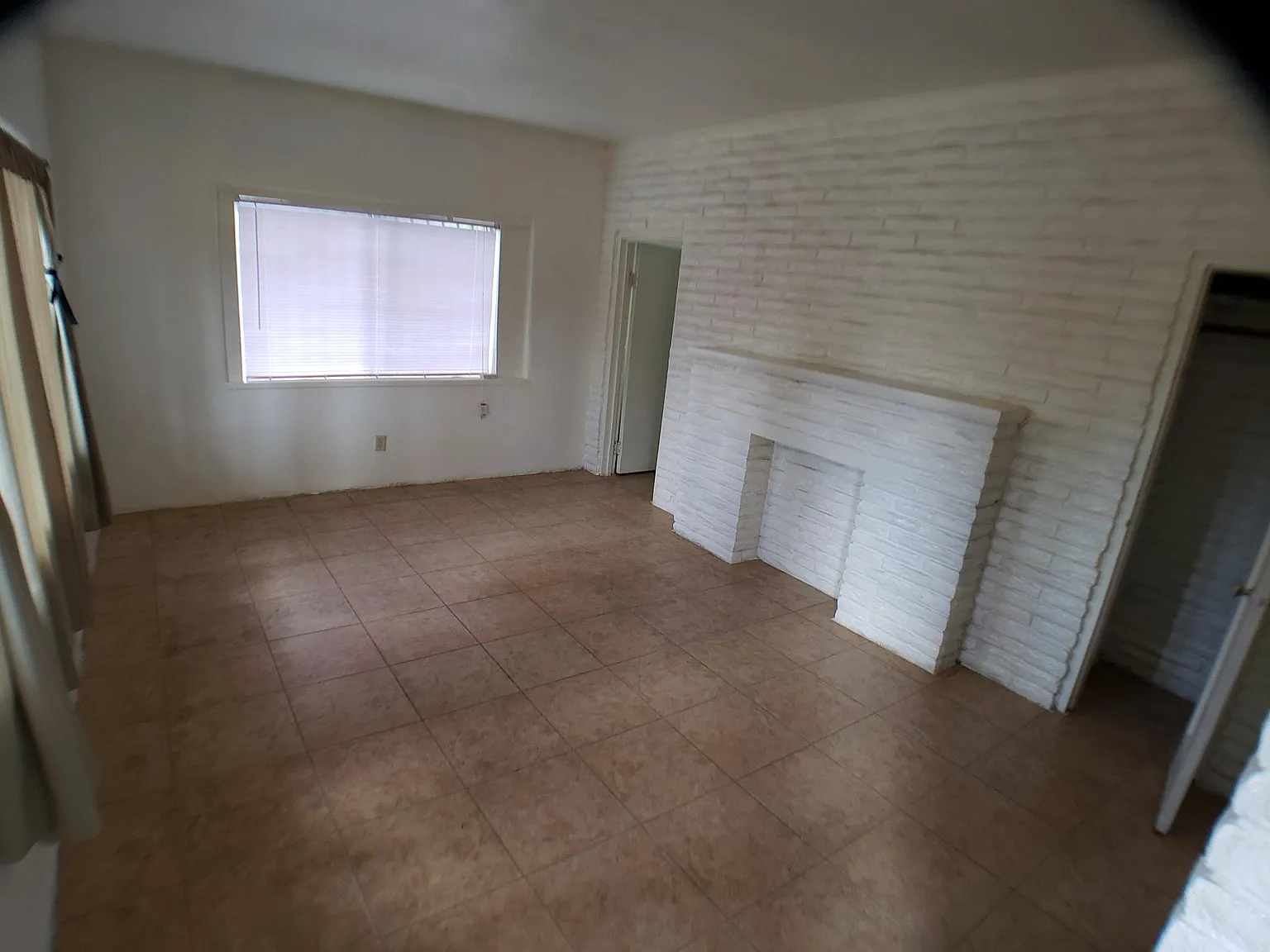 1 bed, 550 sqft, $1,150 — Photo 2