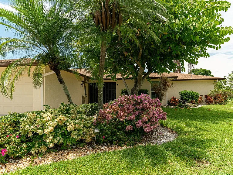 4645 Lakewood Blvd — Photo 21