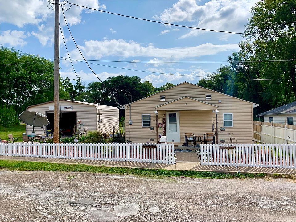 1st image of 512 Houston St