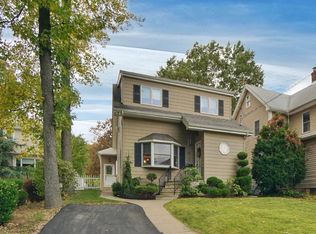 20 Midland Rd, Staten Island, NY 10308