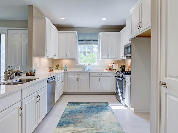 3rd image of 8064 Calle Canovas Ct