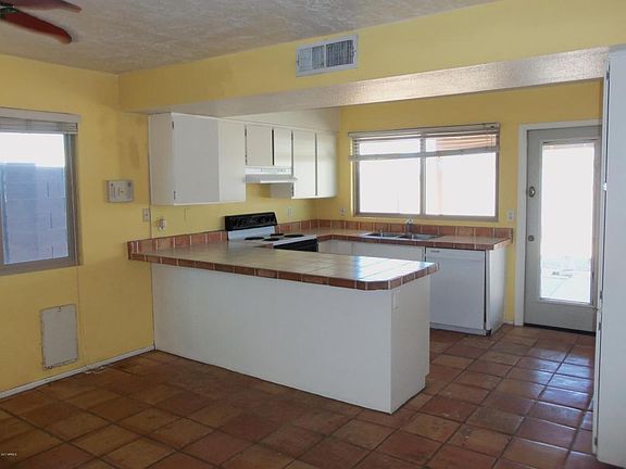 4th image of 1646 W Pecos Ave