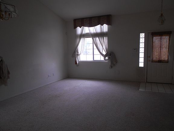 2nd image of 5425 Barstow Ct