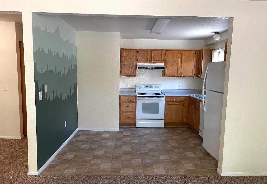 2 bed, 950 sqft, $1,250 — Photo 1