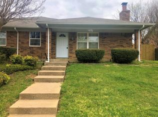 2800 Shady Grove Dr, Bedford, TX 76021