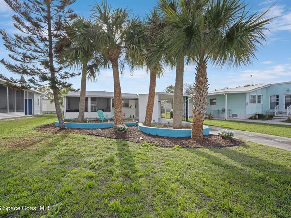 722 Lark Dr, Barefoot Bay, FL 32976