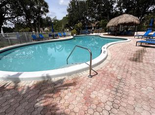 3032 S Oakland Forest Dr #Apt, Fort Lauderdale, FL 33309