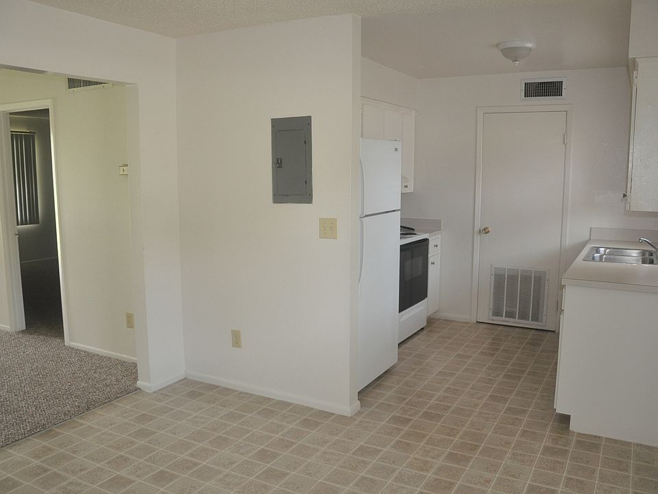 1st image of 222 W Ethelene St APT 17