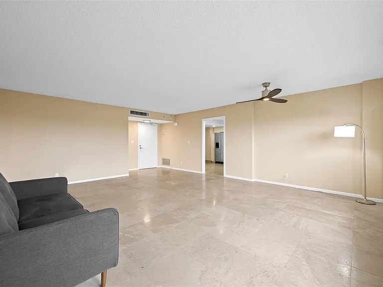3900 Galt Ocean Dr #309 — Photo 5