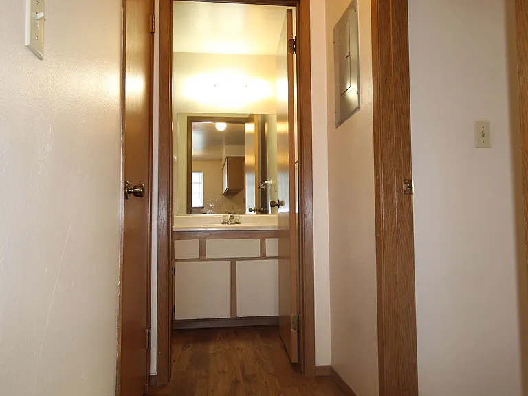 Pineridge Apartments — Photo 21