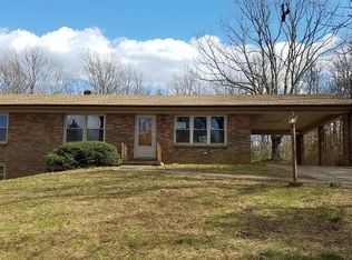 5496 Blue Ridge Dr, Hurt, VA 24563