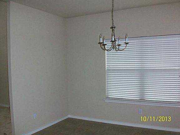 3rd image of 5530 Crestwood Dr