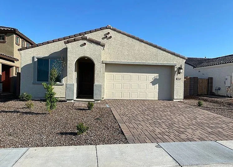 5528 W Hardtack Trl