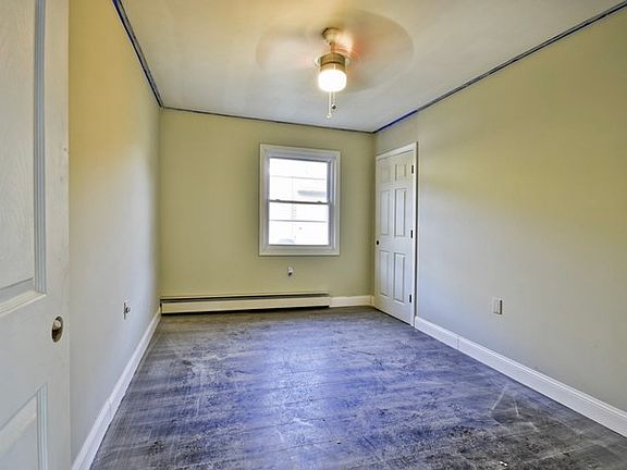 5th image of 21 Selkirk Ave