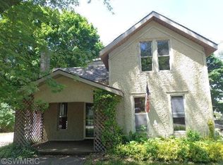 717 Broas St, Belding, MI 48809