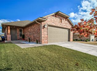 4804 Crystal Hill Dr, Oklahoma City, OK 73179