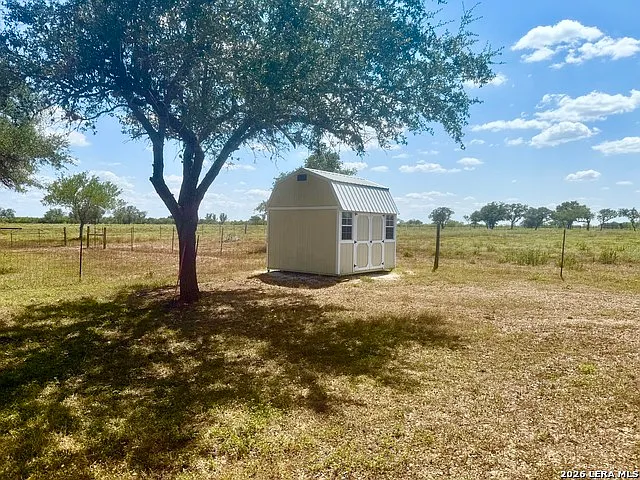 3 bed, 2.0 bath, 1288 sqft, $1,750 — Photo 2