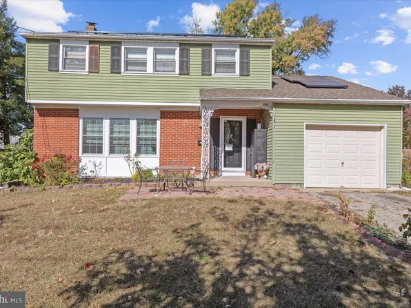 206 N Harrison Ave, Edgewater Park, NJ 08010
