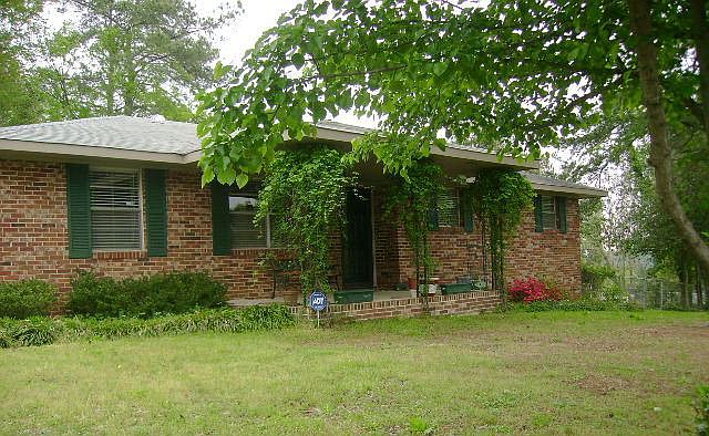 1st image of 673 Crestlyn Drive
