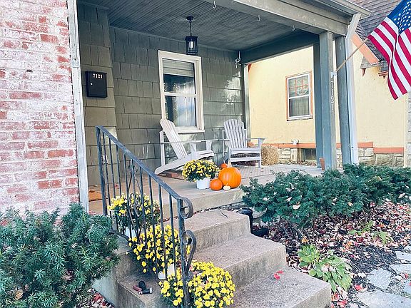 4th image of 7121 McGee St