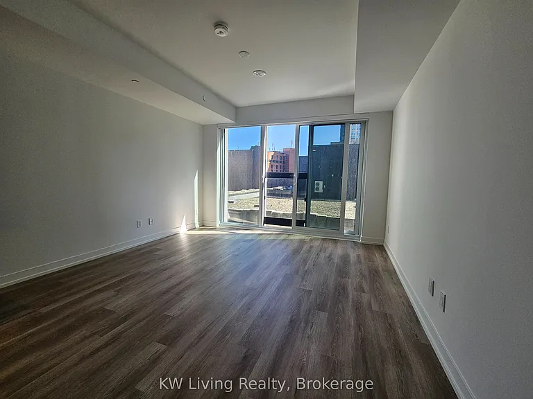 771 Yonge St #1109 — Photo 7