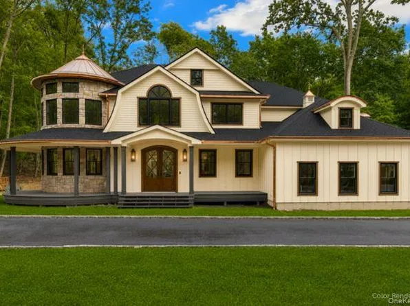 301 Old Mill Road, Saint James, NY 11780
