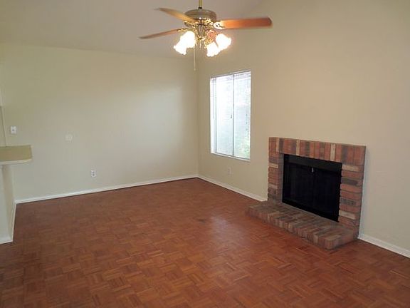 5th image of 8621 W Columbine Dr