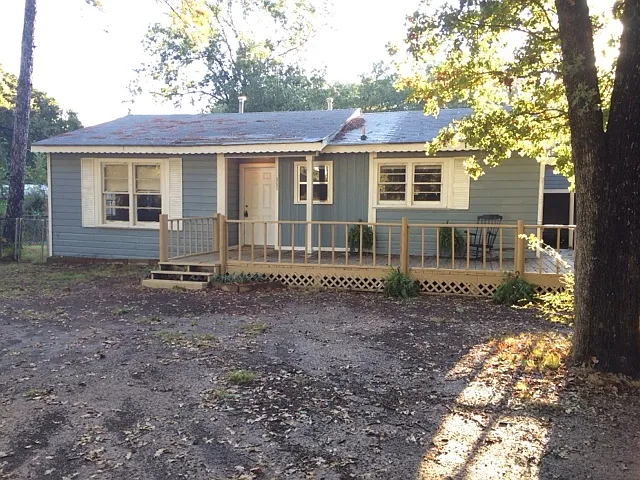 Building Photo - 3233 Riviera St
