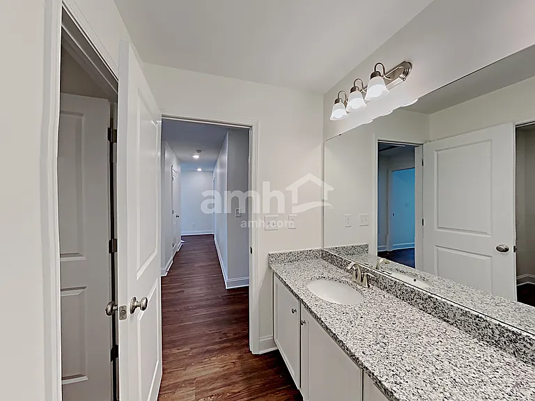 1130 Bentley Park Dr — Photo 25