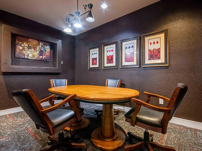 The Metropolitan is in one of the most distinctive areas in Central Arkansas. The Metropolitan combines technology, location, and design all with an urban twist.