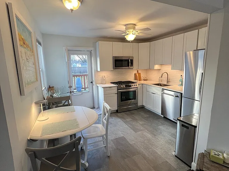 58 Annawon Ave — Photo 6
