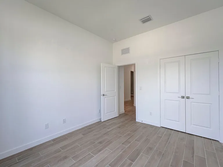 19708 Weathervane Way — Photo 30