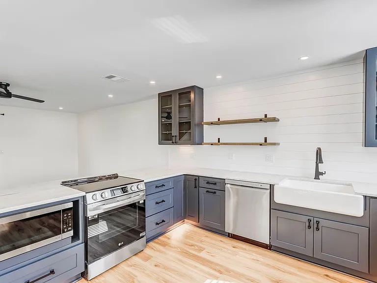 925 Tarpon Ave #26 — Photo 5