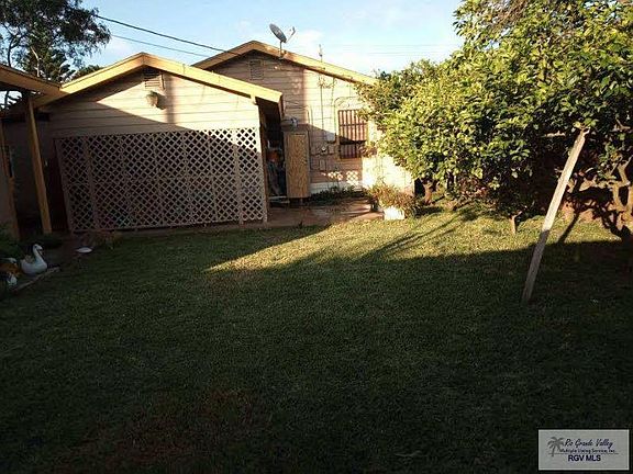 5th image of 2875 Tulipan St