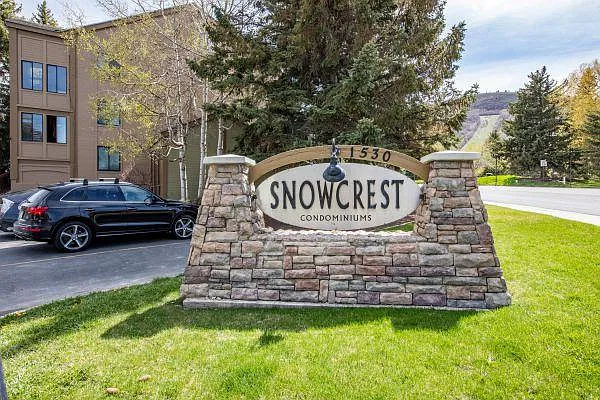 2 bed, 783 sqft, $2,350 — Photo 1