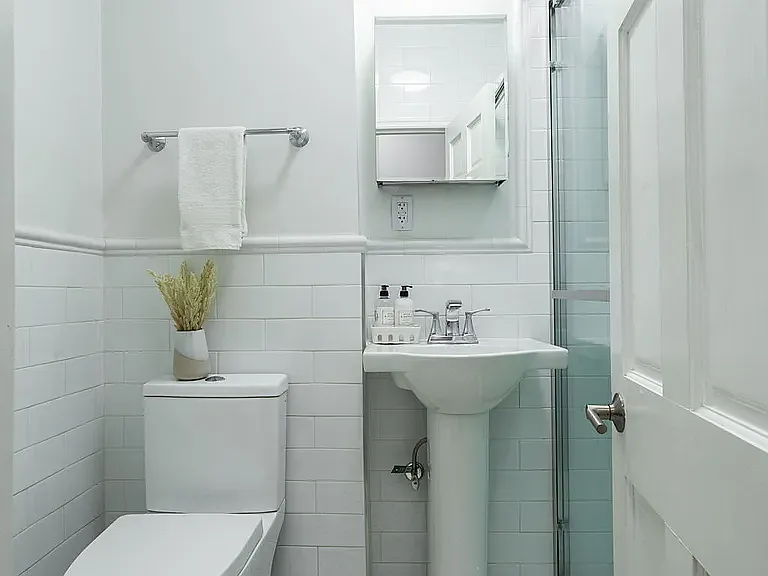 12 Minetta St #1 — Photo 7
