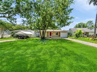 33 18th Ave N, Texas City, TX 77590