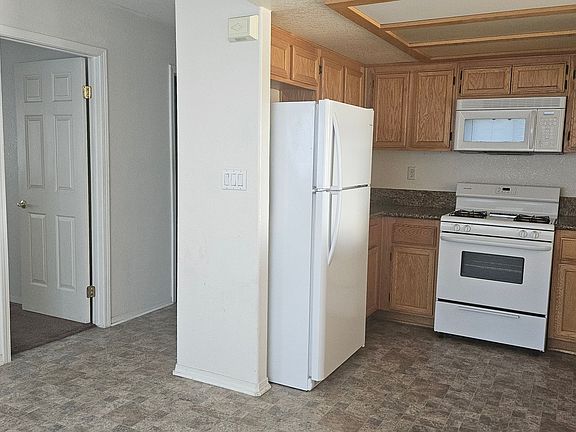 4th image of 21412 Corwin St #A