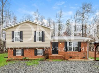 145 Whispering Oaks Dr, Lexington, NC 27292