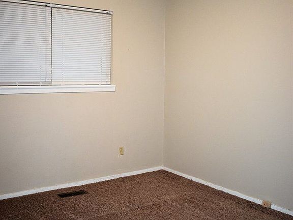 4th image of 1734 W Saint Louis St APT 3