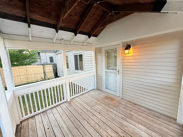 Nicely refinished 10 x 10 porch