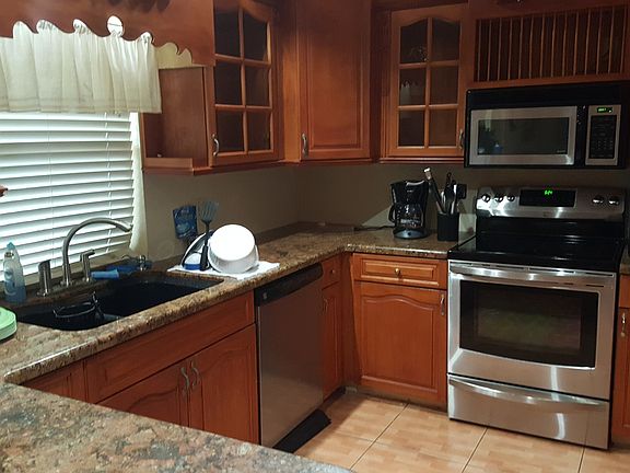 4th image of 4325 NW 95th Ter