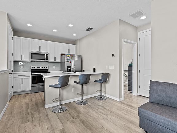 3rd image of 13414 Stoddart Ave #2