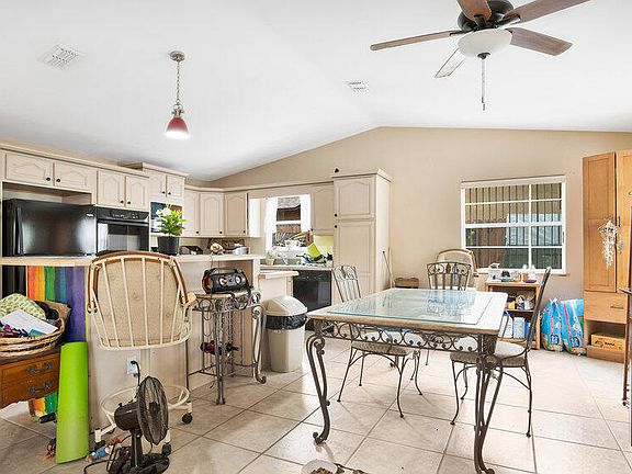 5th image of 1804 Willow Oak Dr