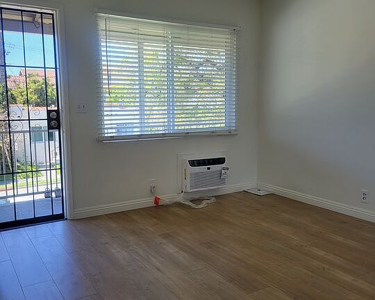 3rd image of 1122 La Boice Dr #1126-1/2