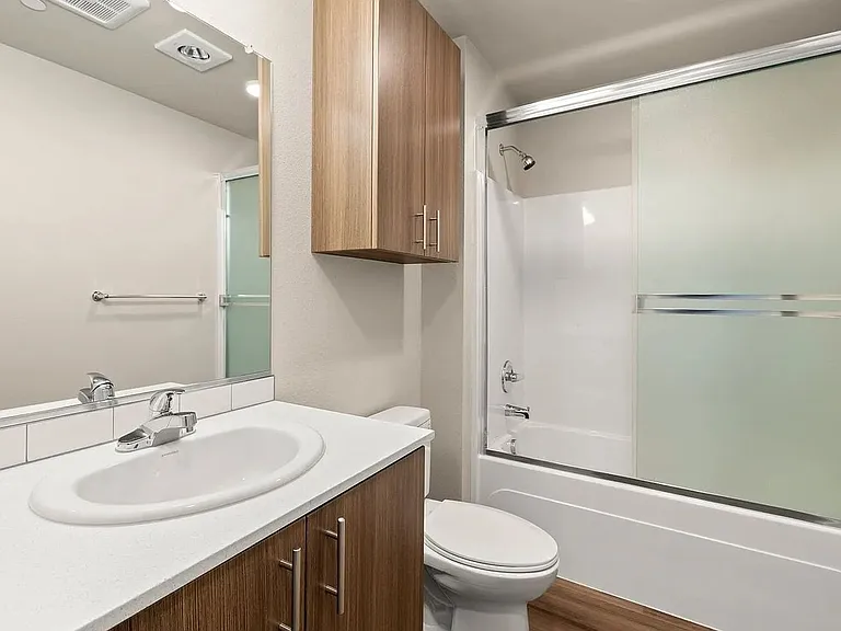 Mila Rose Apartments — Photo 11