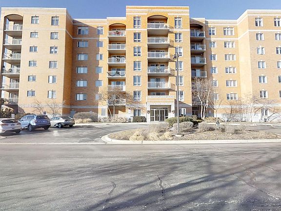 4th image of 6801 N Milwaukee Ave APT 109