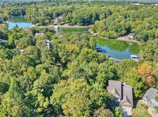 12039 Spinnaker Dr, Tega Cay, SC 29708