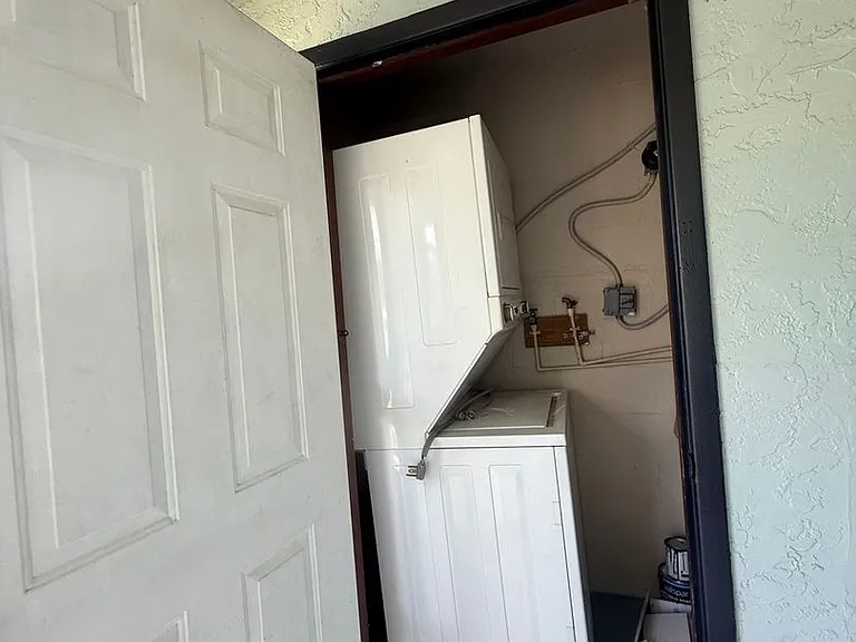 14417 Americana Cir #204 — Photo 27